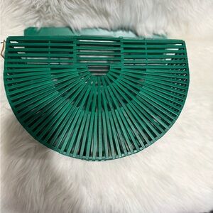 Green Semi-Circle Slatted Women’s Handbag - Stylish Summer Clutch